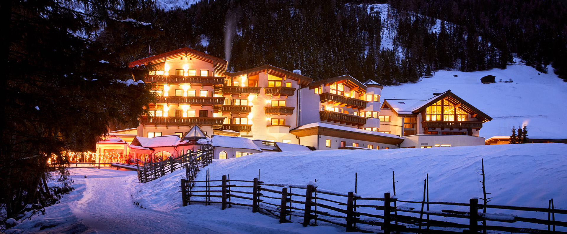 Hotel Adler Inn Winterurlaub Wellnesshotel Zillertal Tirol